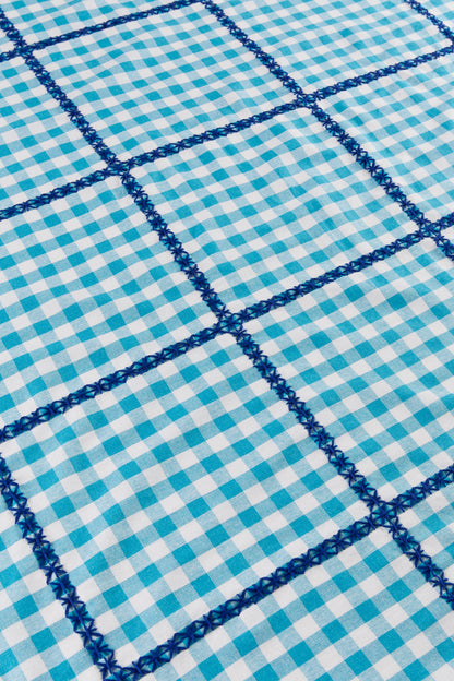 cadenita cyan tablecloth